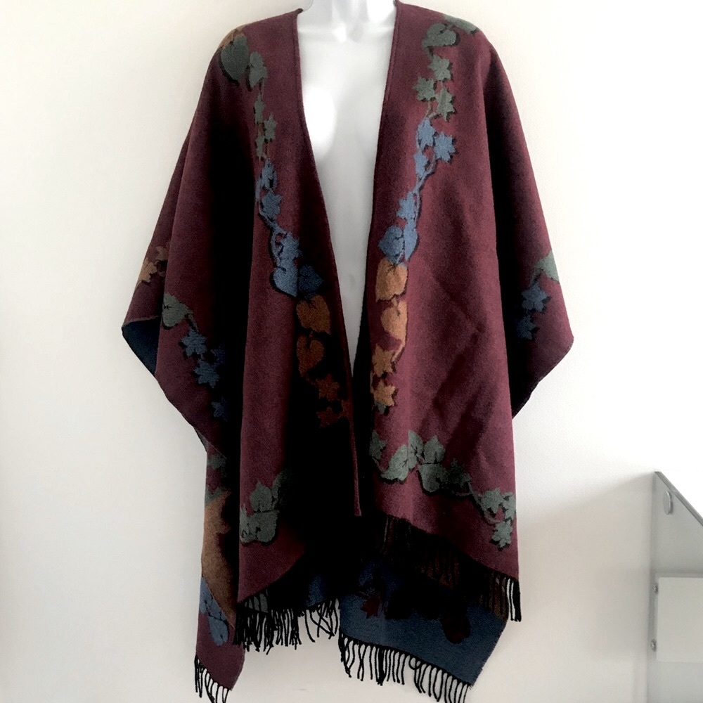 NWOT Ogilvy Careta Floral Burgundy Reversible Winter Poncho Shawl Y2K 90’s Fall